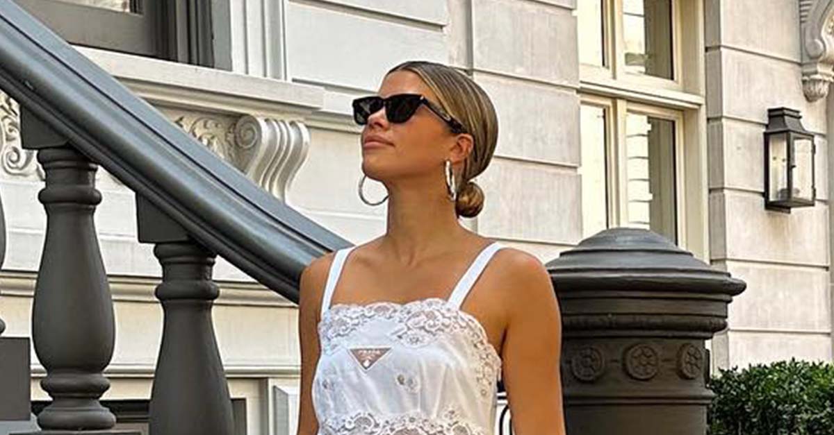 Read more about the article Sofia Richie Just Showed Off the Only Chic Way to Do 97° Weather
