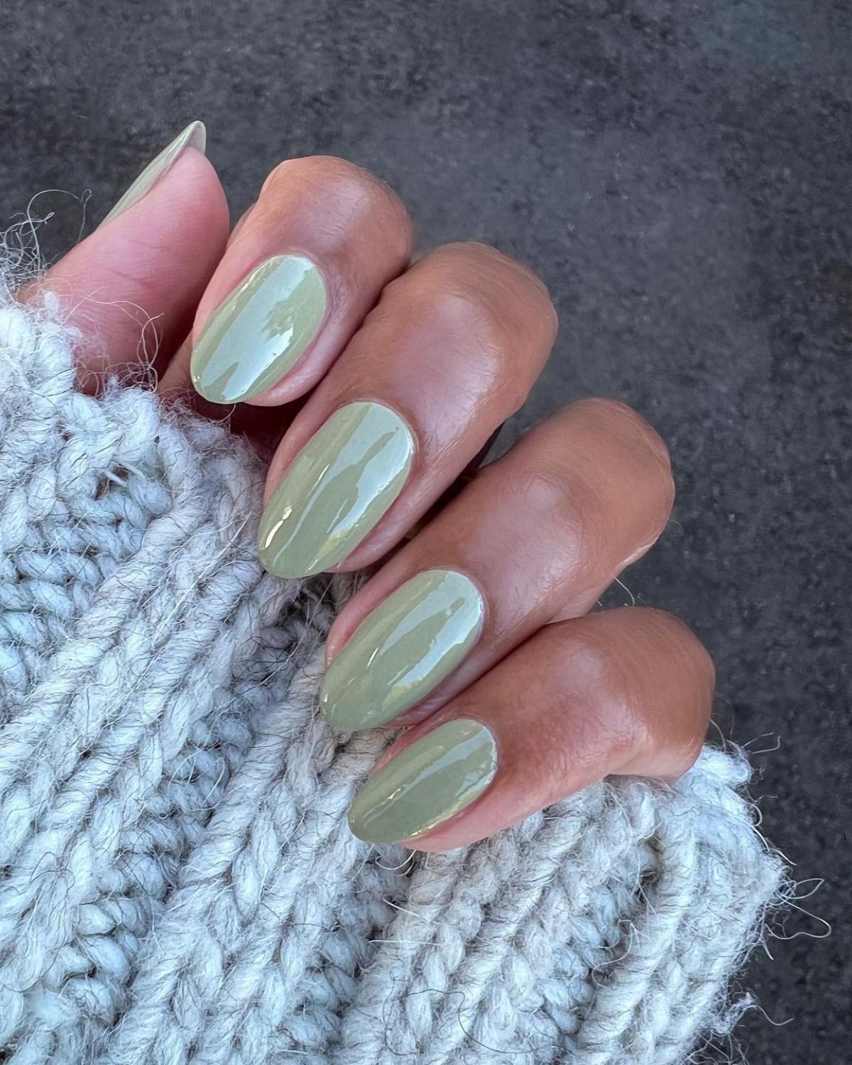 Olive Green Nails Are Autumn's Most-Elevated Manicure Trend | Who What ...
