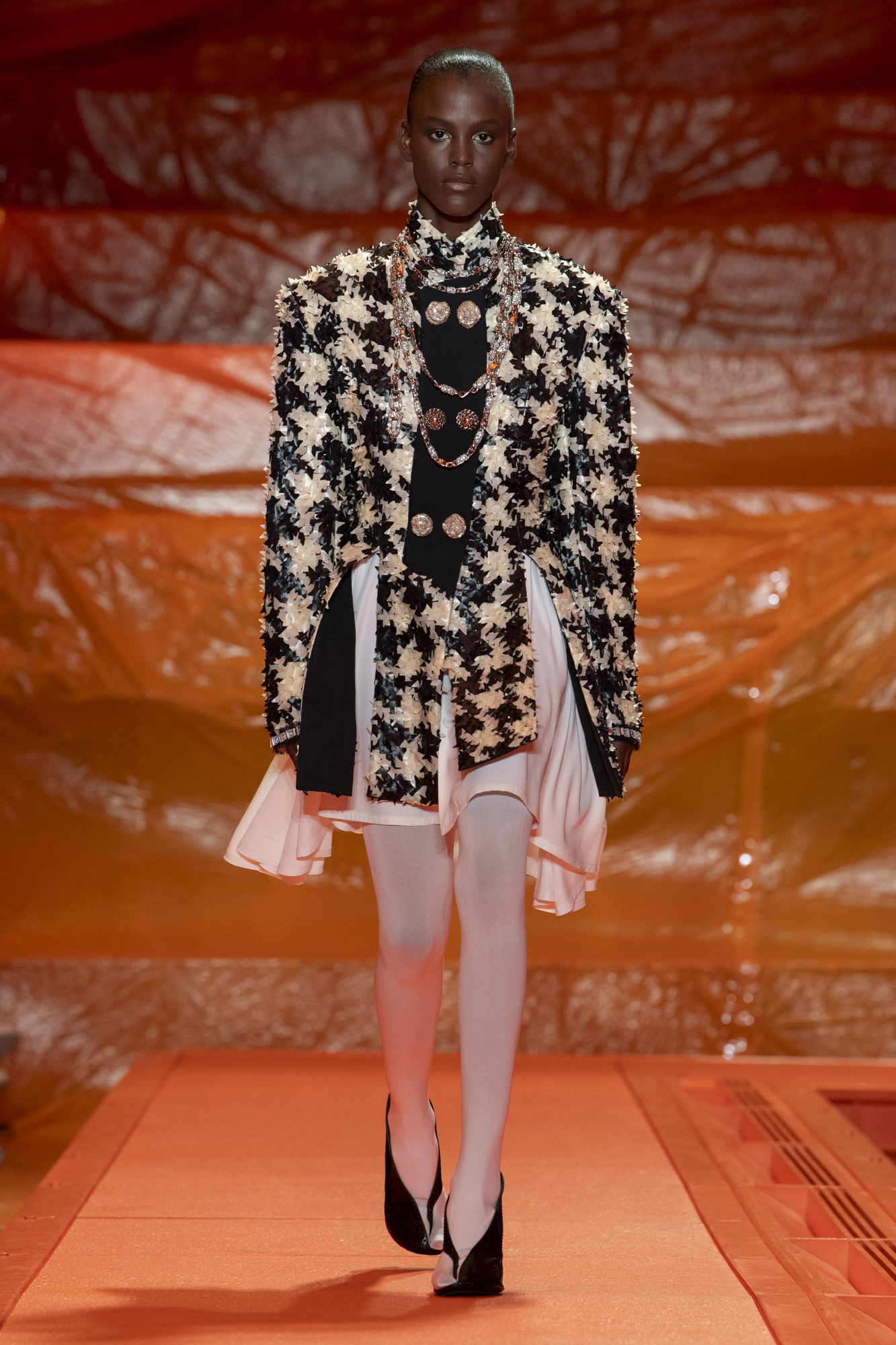 PFW: Louis Vuitton's Spring/Summer 2014 Runway Review - The End of