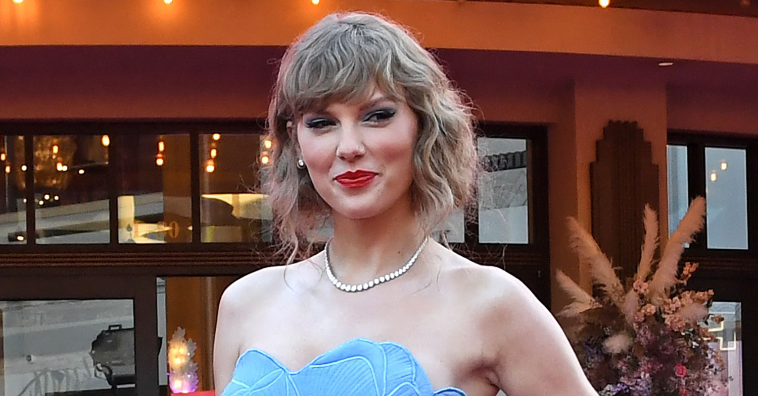 Taylor Swift Just Wore a Full-On Ball Gown on the Red Carpet