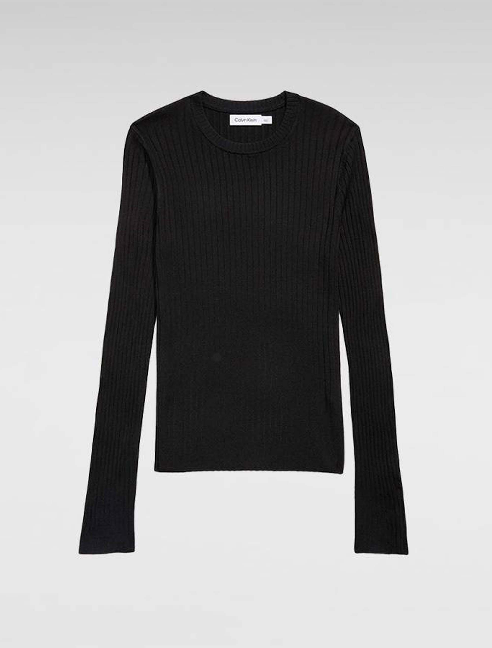 16 Chic Gifts to Buy This Season at Calvin Klein | Who What Wear