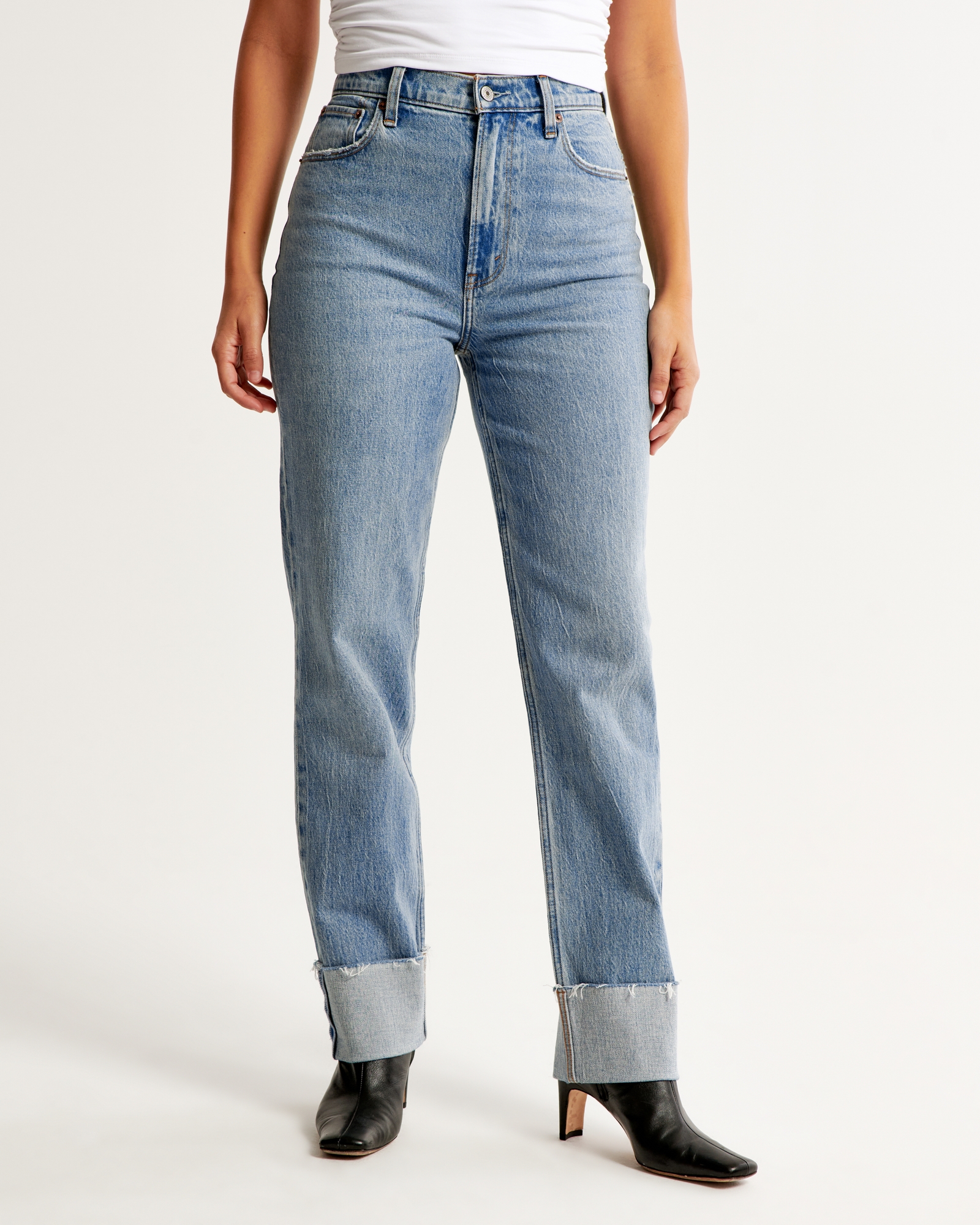 The 5 Denim Trends Crushing Skinny Jeans Right Now | Who What Wear