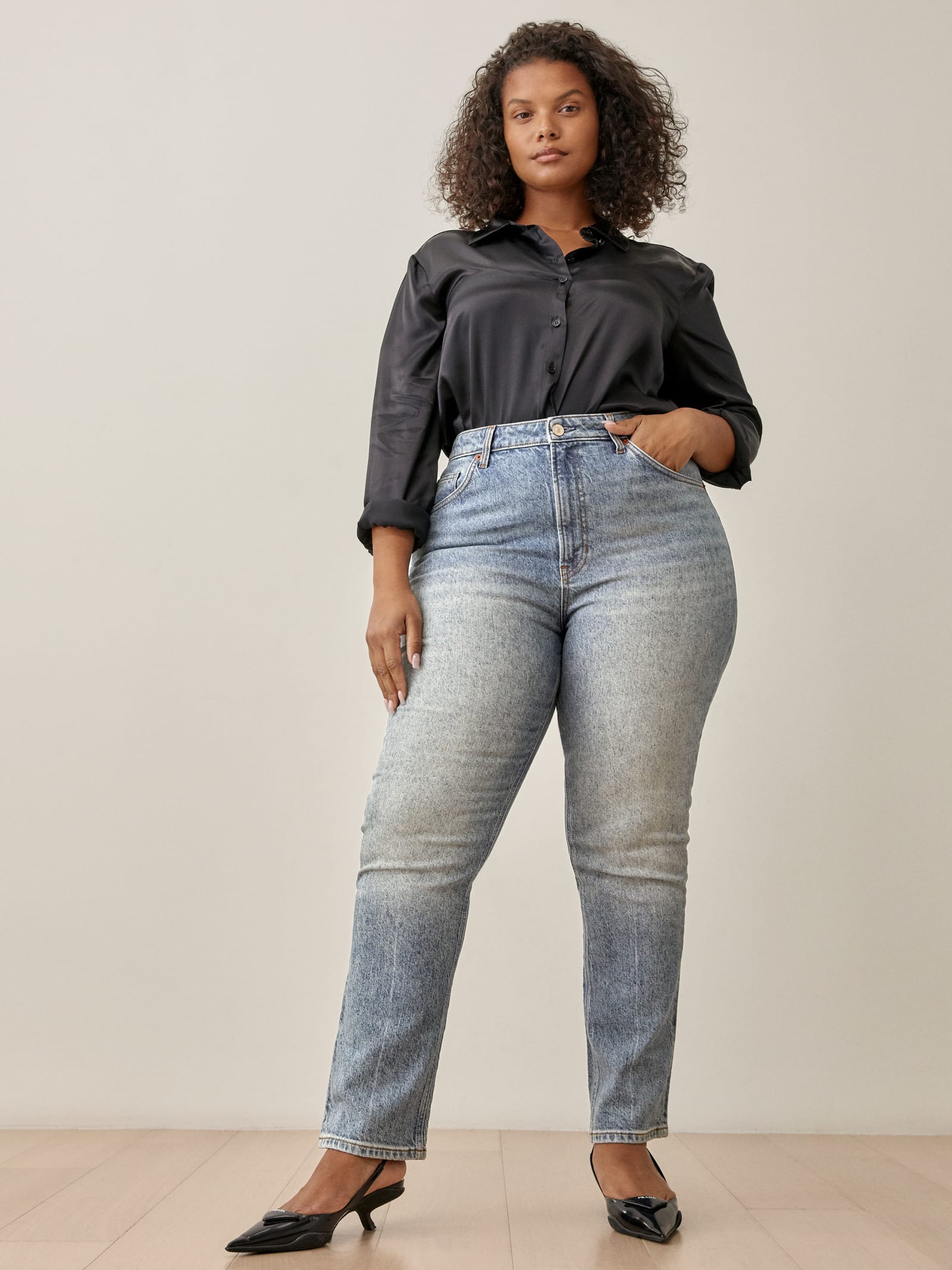 How to Stretch and Shrink Your Denim: 6 Hacks to Try | Who What Wear